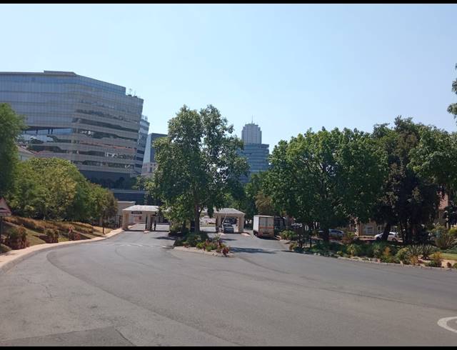 646M² OFFICE TO LET IN SANDTON CENTRAL